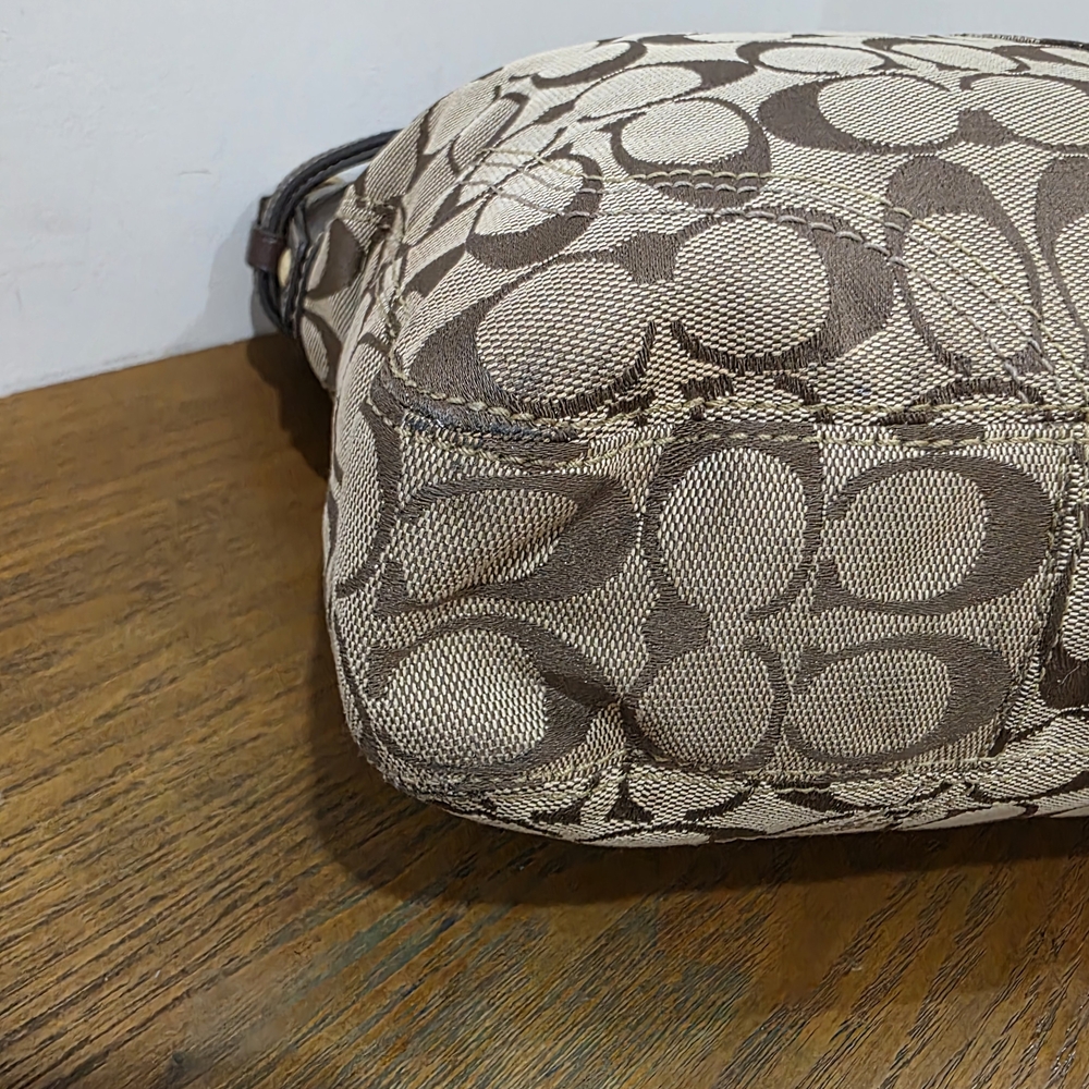 Coach Brown Signature Canvas Shoulder Bag with Gold Hardware - Picture 5 of 14
